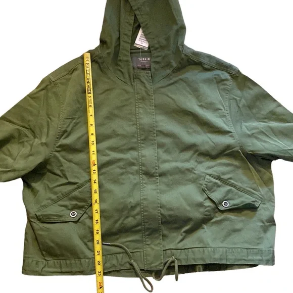 NEW Torrid hooded cropped utility jacket - Picture 9 of 12
